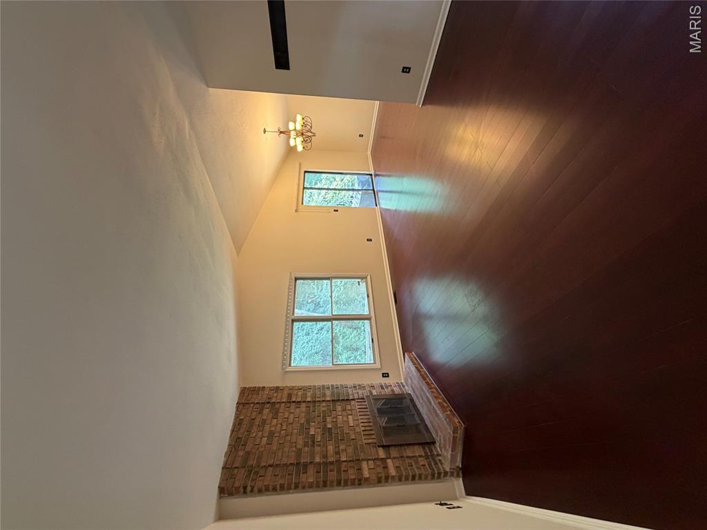 4th image of 537 Treetop Village, Ballwin, MO 63021 | MLS# MIS26046007