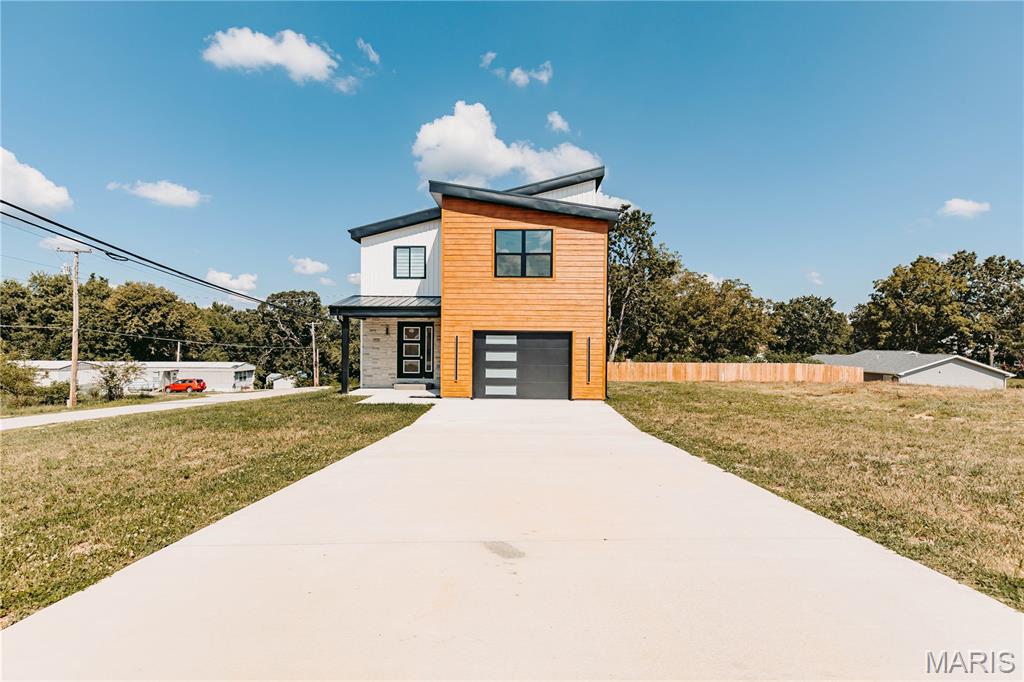 1st image of 501 N Pine St, Dixon, MO 65459 | MLS# MIS26046013