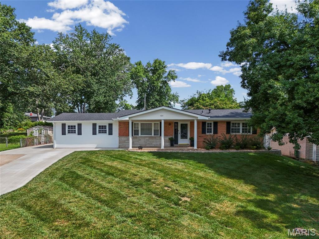 2nd image of 735 Montbrook Dr, O Fallon, MO 63366 | MLS# MIS26046038