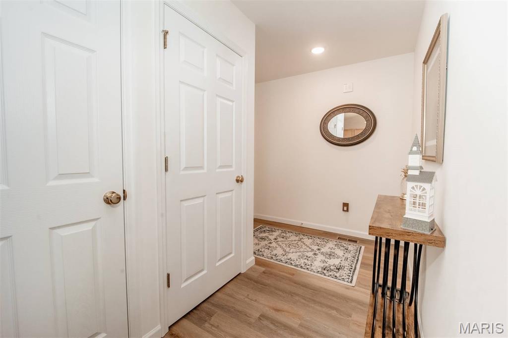 3rd image of 1009 Black Bear Dr, House Springs, MO 63051 | MLS# MIS26046043