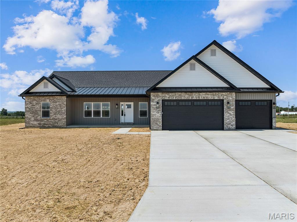 Homes for sale in Old Monroe, MO | 101 Sunrise Lane, Old Monroe, MO 63369 | MLS# MIS26046068