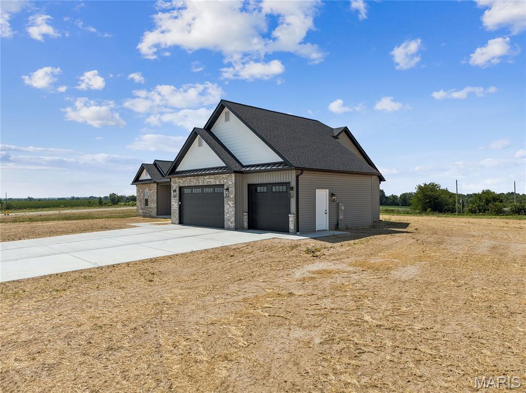 Homes for sale in Old Monroe, MO | 101 Sunrise Lane, Old Monroe, MO 63369 | MLS# MIS26046068