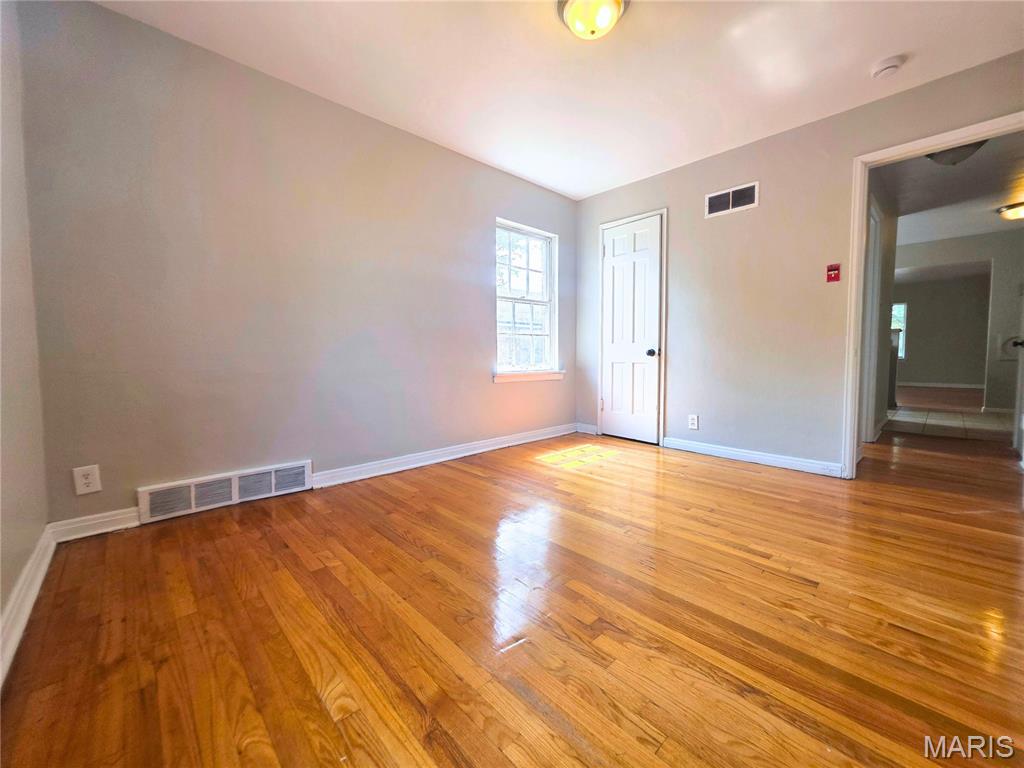 18th image of 7307 Pasadena Blvd, Saint Louis, MO 63121 | MLS# MIS26046073
