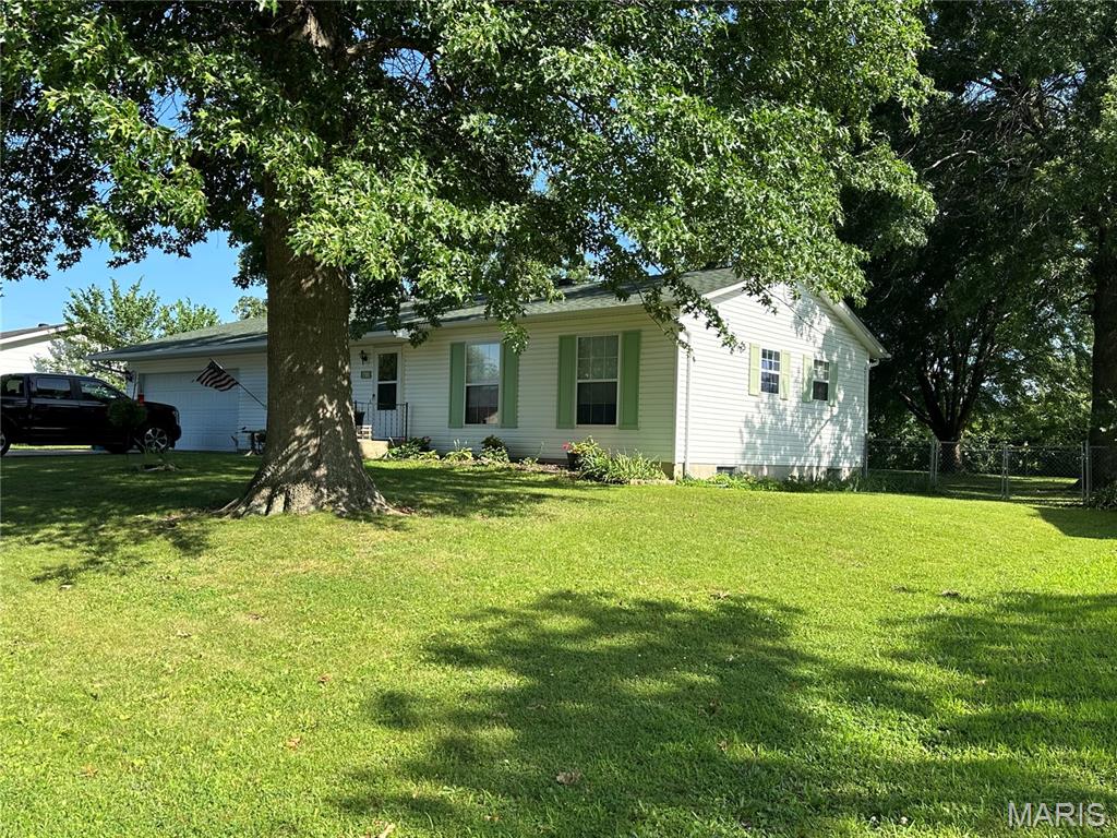 Homes for sale in Owensville, MO | 1786 Southridge Ln, Owensville, MO 65066 | MLS# MIS26046086