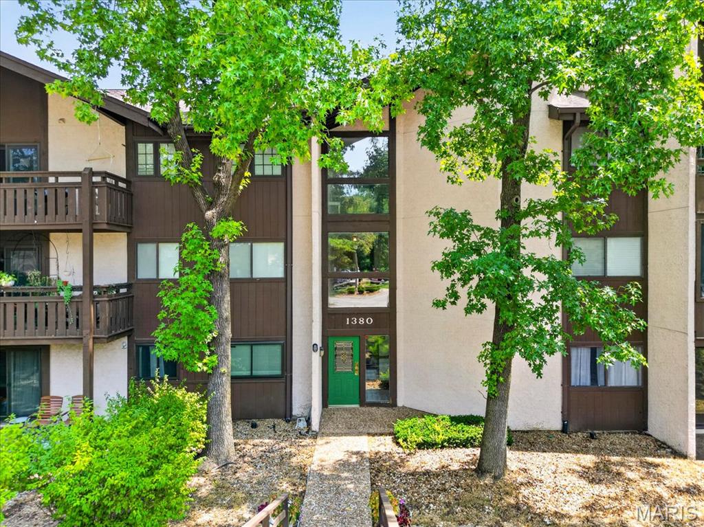 2nd image of 1380 Heritage Lndg, St. Charles, MO 63303