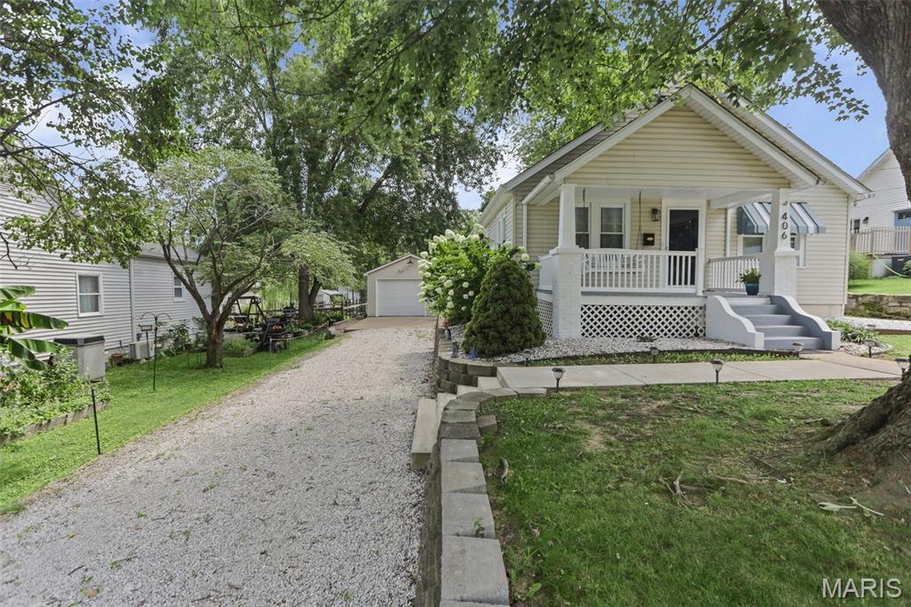 Homes for sale in Steeleville, IL | 406 Sparta, Steeleville, IL 62288 | MLS# MIS26046130