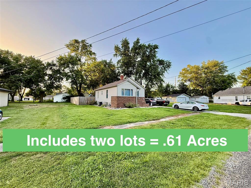 Homes for sale in Gillespie, IL | 411 E Chestnut, Gillespie, IL 62033 | MLS# MIS26046141