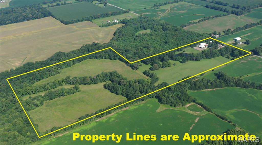3rd image of 23036 Carlyle Rd, Thompsonville, IL 62890 | MLS# MIS26046166
