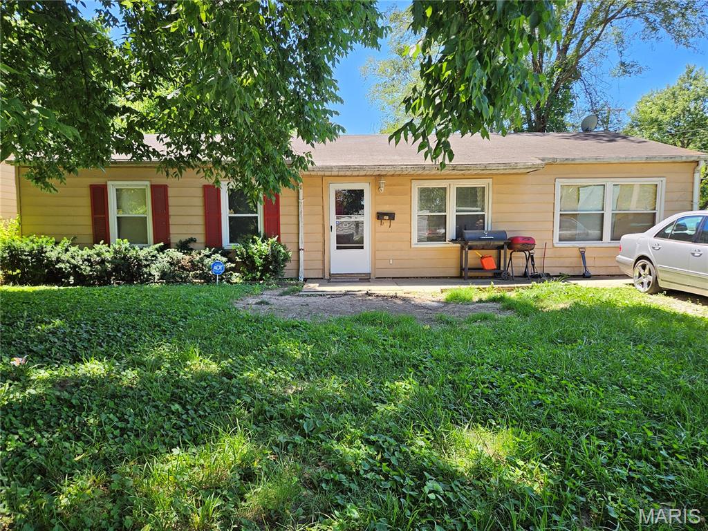 1st image of 23 Westwood Dr, East Saint Louis, IL 62206 | MLS# MIS26046183