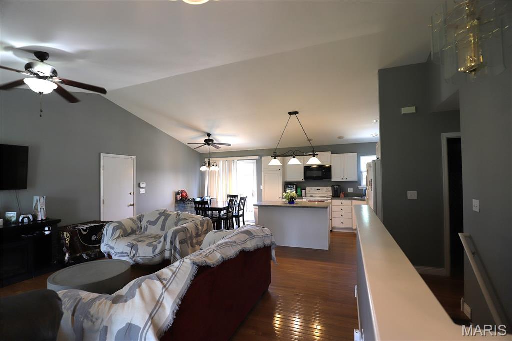 2nd image of 70 Swan Ln, Farmington, MO 63640 | MLS# MIS26046192