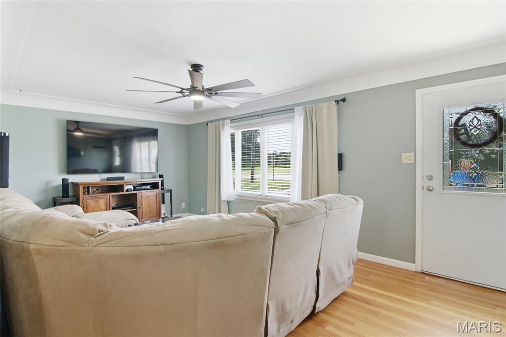 Homes for sale in Fairview Heights, IL | 14 Circle Dr, Fairview Heights, IL 62208 | MLS# MIS26046212