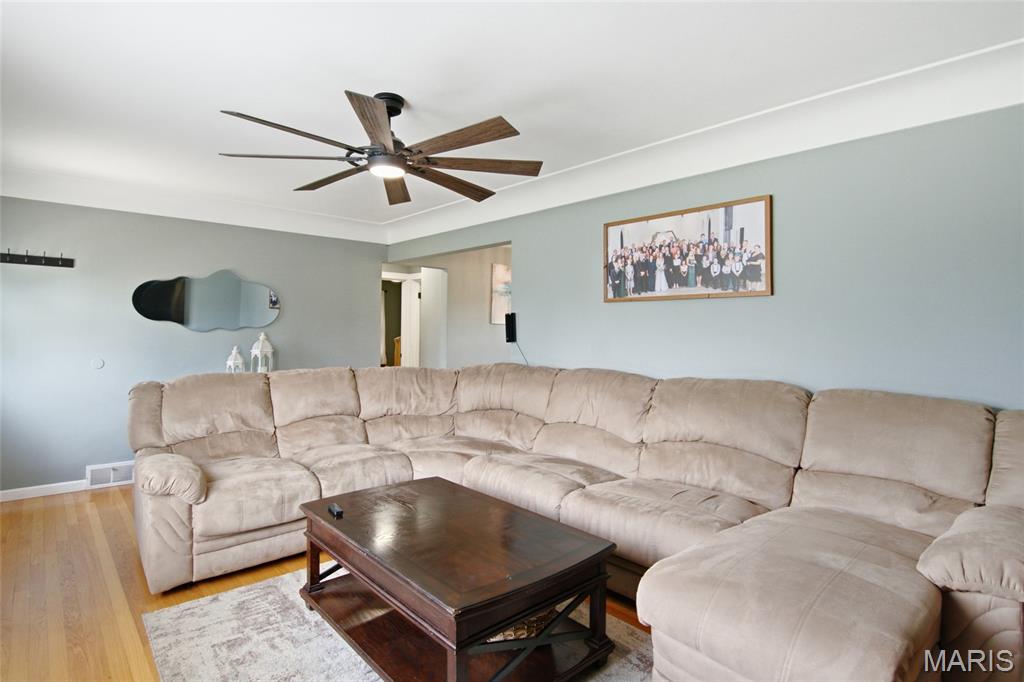 Homes for sale in Fairview Heights, IL | 14 Circle Dr, Fairview Heights, IL 62208 | MLS# MIS26046212