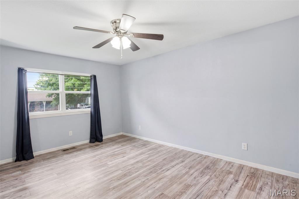 4th image of 3312 Sherwood Dr, Columbia, MO 65202 | MLS# MIS26046219