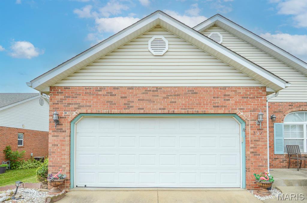 Homes for sale in Shiloh, IL | 337 Radcliff Rd, Shiloh, IL 62221 | MLS# MIS26046230