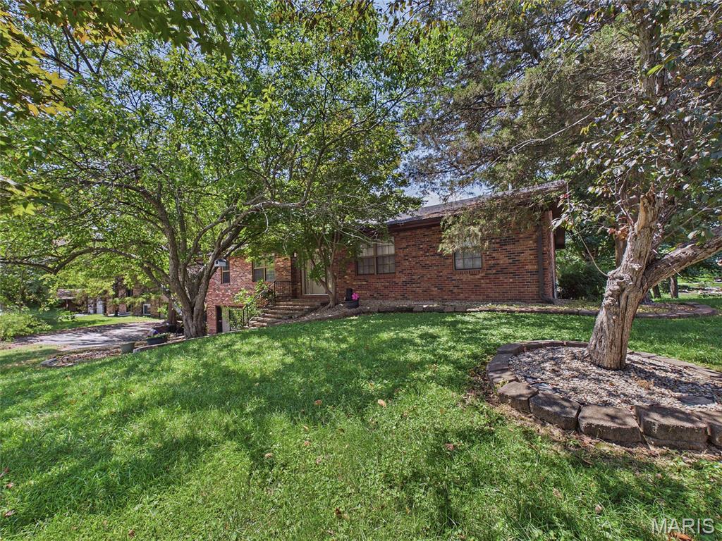 Homes for sale in Swansea, IL | 113 Britanna Dr #113, Swansea, IL 62226 | MLS# MIS26046241