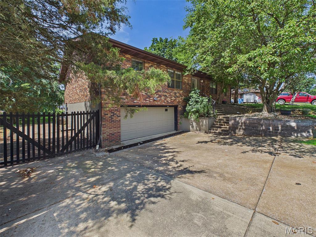 Homes for sale in Swansea, IL | 113 Britanna Dr #113, Swansea, IL 62226 | MLS# MIS26046241