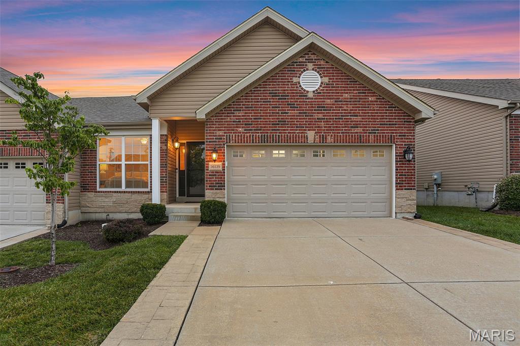 2nd image of 16139 Amber Vista Dr, Ellisville, MO 63021 | MLS# MIS26046289