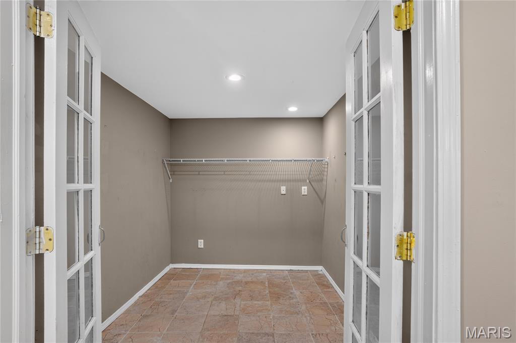 18th image of 5304 Bay Wind Ct, Florissant, MO 63034 | MLS# MIS26046297