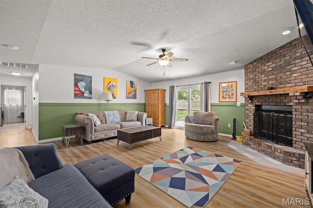 Homes for sale in Swansea, IL | 705 Leighigh Dr, Swansea, IL 62226 | MLS# MIS26046301