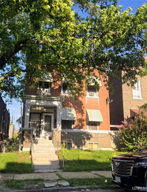 1st image of 3440 Tennessee Ave, Saint Louis, MO 63118 | MLS# MIS26046338