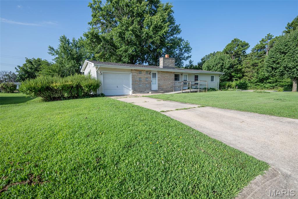 Homes for sale in Bland, MO | 609 Elm Ave, Bland, MO 65014 | MLS# MIS26046341