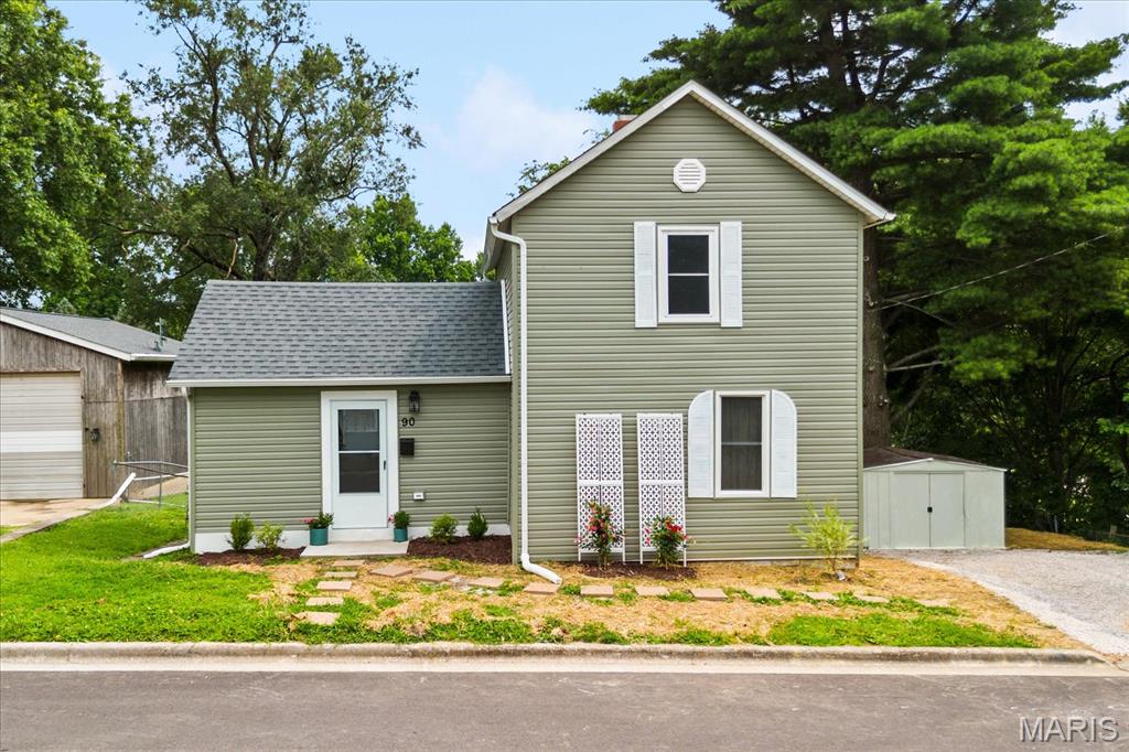 Homes for sale in Glen Carbon, IL | 90 Sunset Ave, Glen Carbon, IL 62034 | MLS# MIS26046362