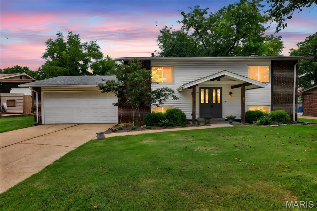 1st image of 933 Barbara Ann Ln, Ellisville, MO 63021 | MLS# MIS26046375