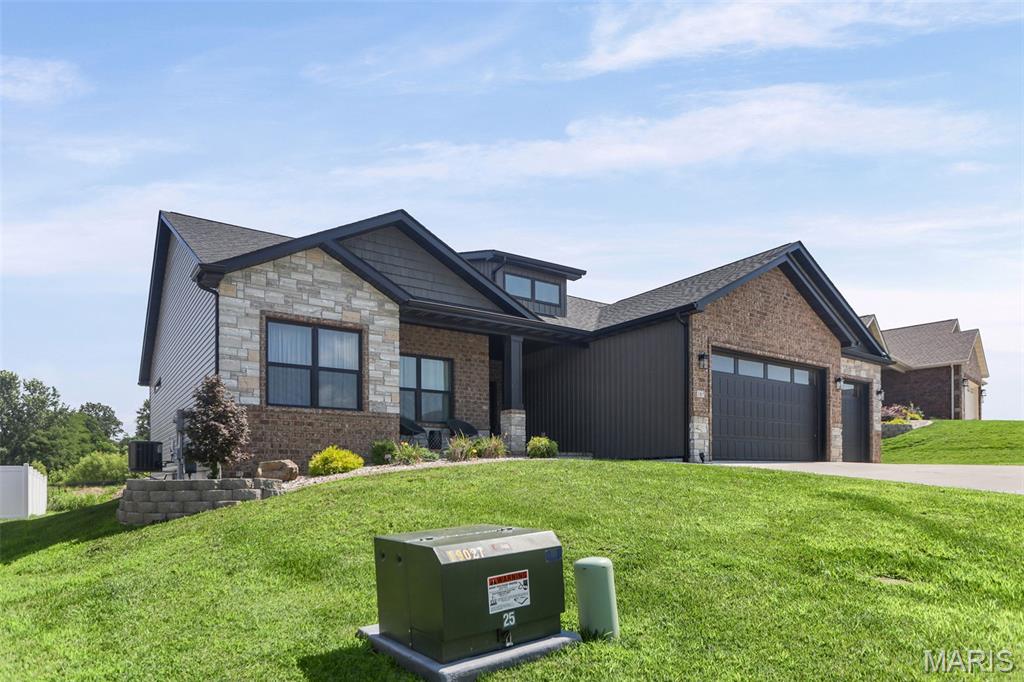 Homes for sale in Maryville, IL | 165 Stonebridge Bluff Dr, Maryville, IL 62062 | MLS# MIS26046408
