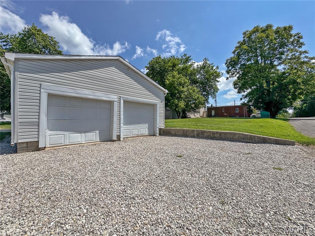 Homes for sale in Troy, IL | 118 W Center St, Troy, IL 62294 | MLS# MIS26046423