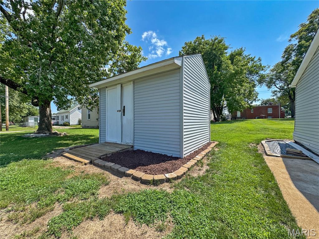 Homes for sale in Troy, IL | 118 W Center St, Troy, IL 62294 | MLS# MIS26046423