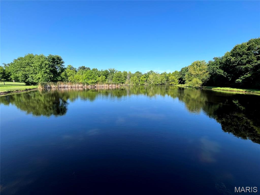 4th image of 1 Country Life, Defiance, MO 63341 | MLS# MIS26046445