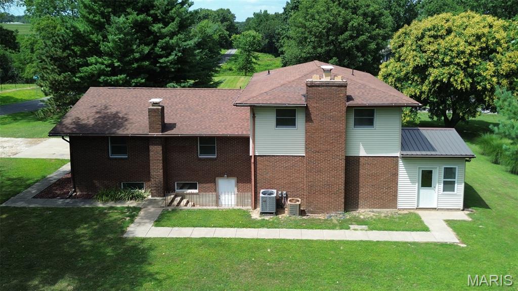 Homes for sale in Grafton, IL | 21015 Hickory St, Grafton, IL 62037 | MLS# MIS26046447