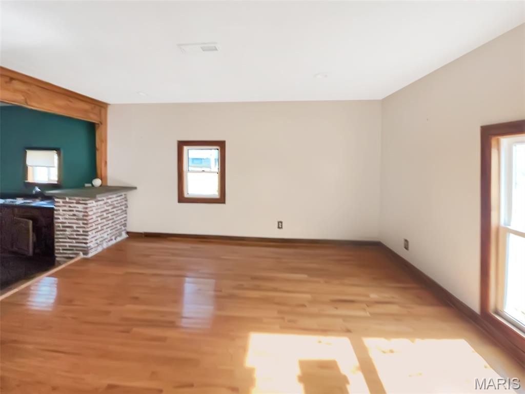 Homes for sale in Perry, MO | 407 E Salling St, Perry, MO 63462 | MLS# MIS26046595
