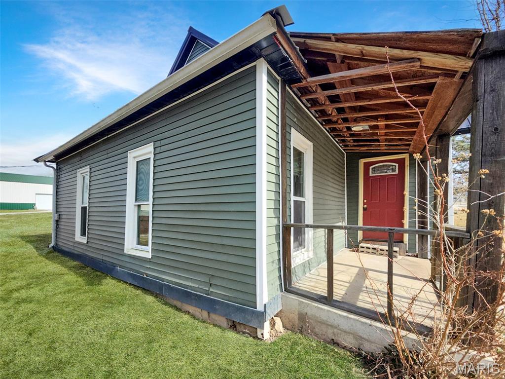 Homes for sale in Perry, MO | 407 E Salling St, Perry, MO 63462 | MLS# MIS26046595
