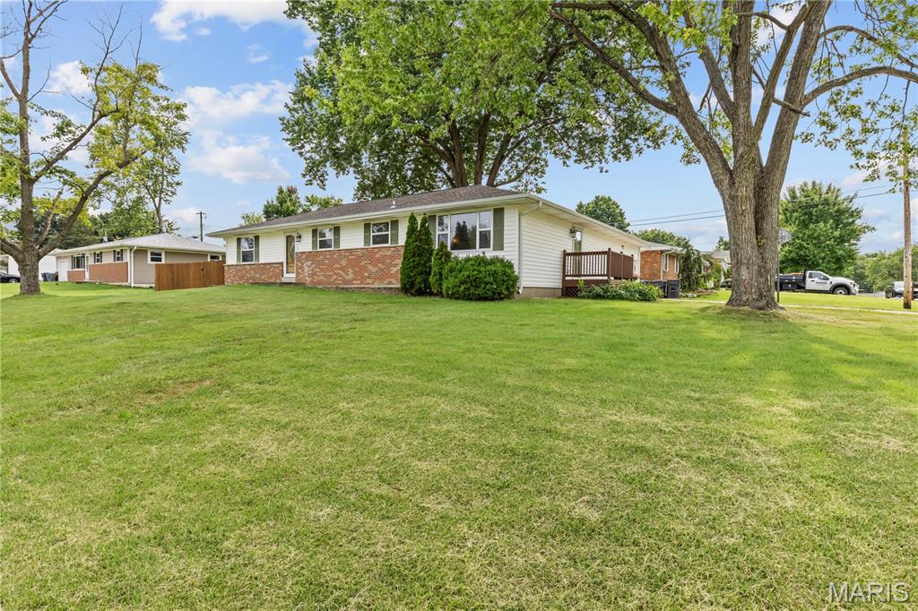 3rd image of 1205 Cypress Dr, O Fallon, MO 63366 | MLS# MIS26046616