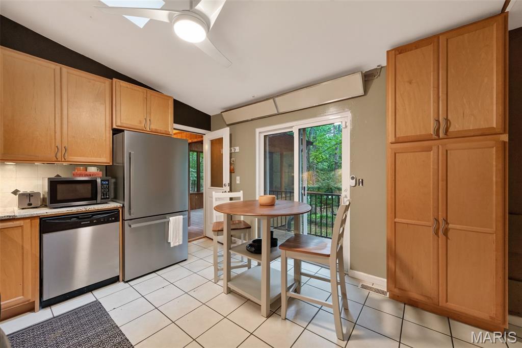 4th image of 23443 Forest Haven Dr, Wright City, MO 63390 | MLS# MIS26046629