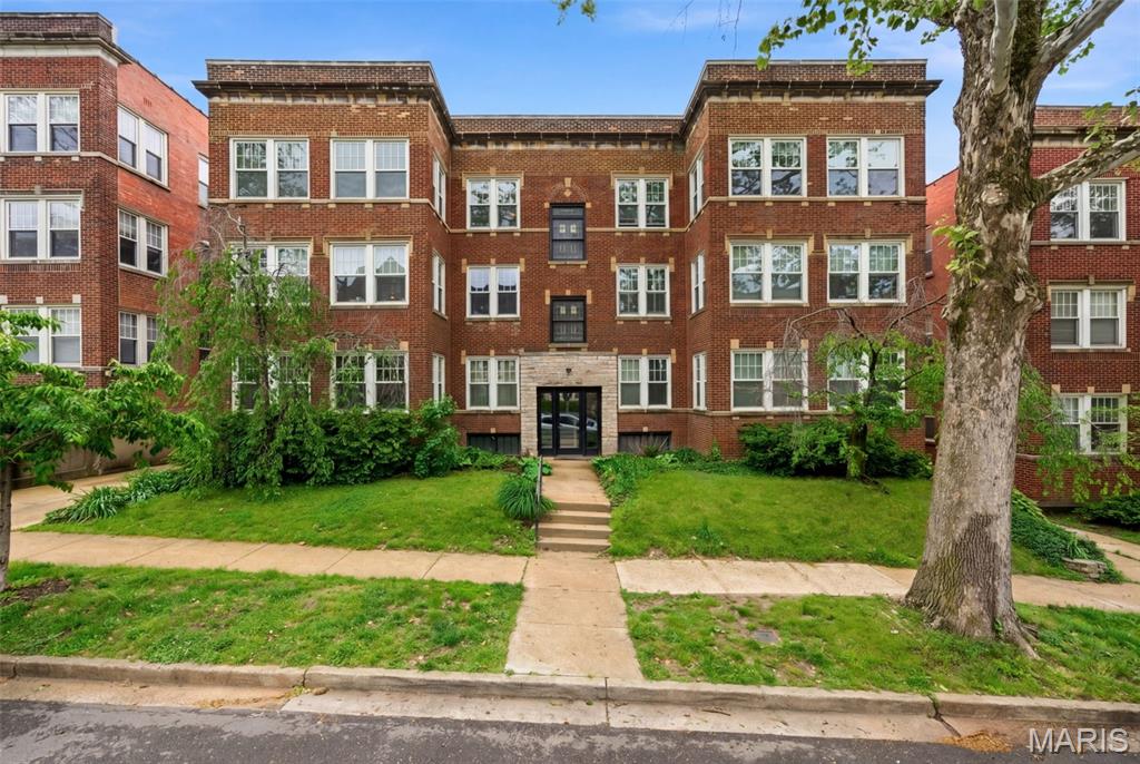 Homes for sale in Clayton, MO | 6306 Southwood Ave #3E, Clayton, MO 63105 | MLS# MIS26046657