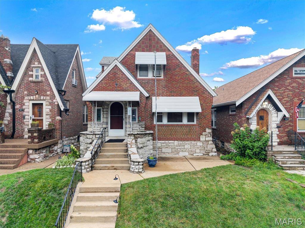 1st image of 5619 Neosho St, Saint Louis, MO 63109 | MLS# MIS26046667