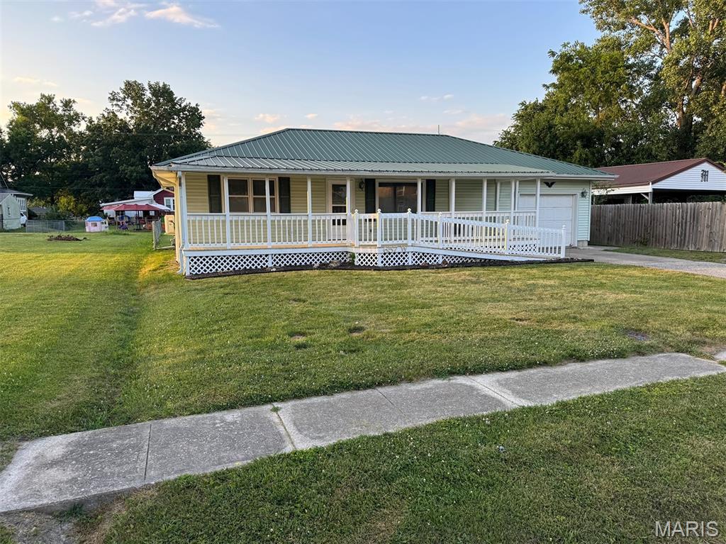 4th image of 657 W Main, Kahoka, MO 63445 | MLS# MIS26046693