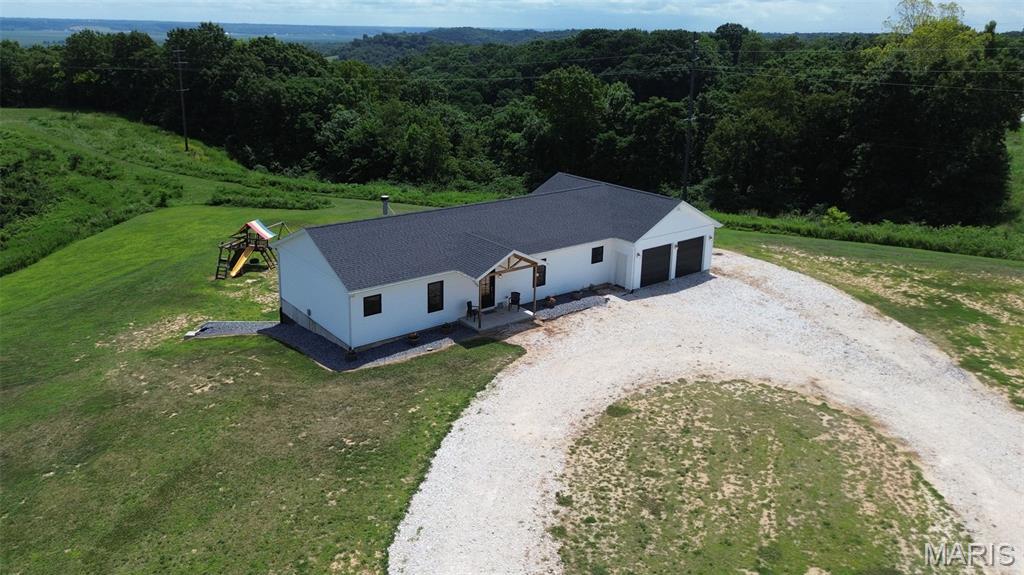 3rd image of 2206 Plummer Hill Rd, Hardin, IL 62047 | MLS# MIS26046714