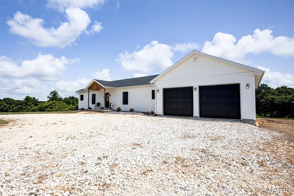 1st image of 2206 Plummer Hill Rd, Hardin, IL 62047 | MLS# MIS26046714