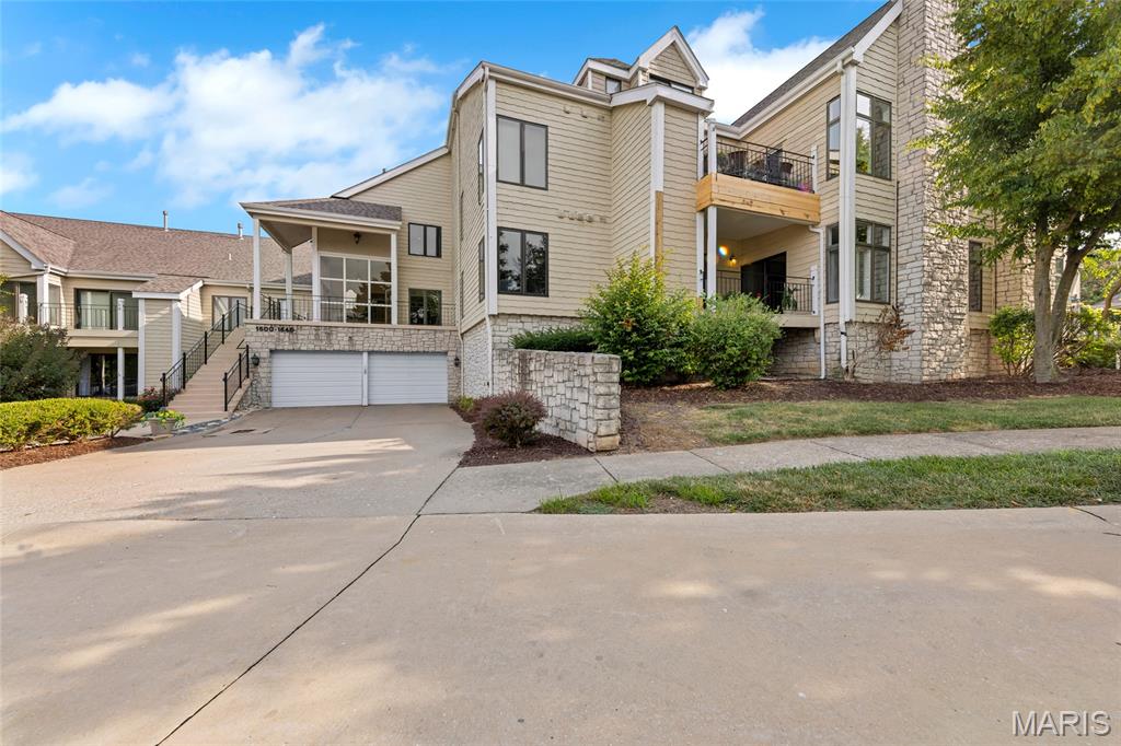2nd image of 1610 Lake Knoll Dr #1N, Lake Saint Louis, MO 63367 | MLS# MIS26046758