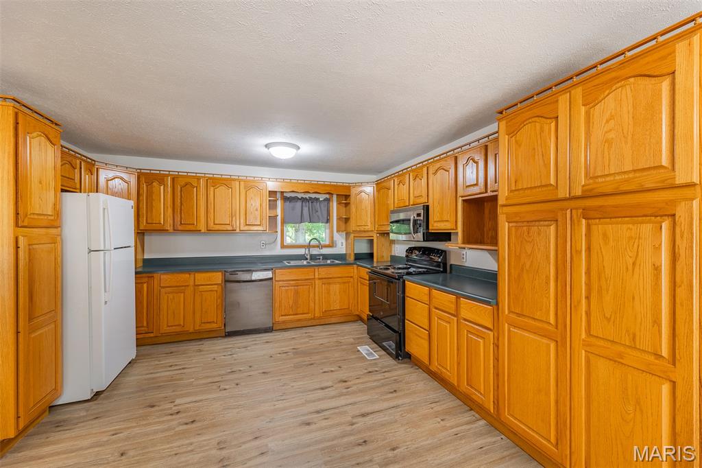 4th image of 1004 Burford Ct, Doniphan, MO 63935 | MLS# MIS26046781