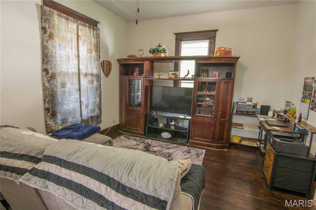 5th image of 619 W Randolph St, Vandalia, IL 62471 | MLS# MIS26046784