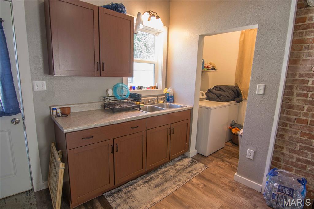 3rd image of 619 W Randolph St, Vandalia, IL 62471 | MLS# MIS26046784