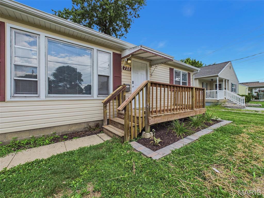 Homes for sale in Bethalto, IL | 728 N Prairie St, Bethalto, IL 62010 | MLS# MIS26046825