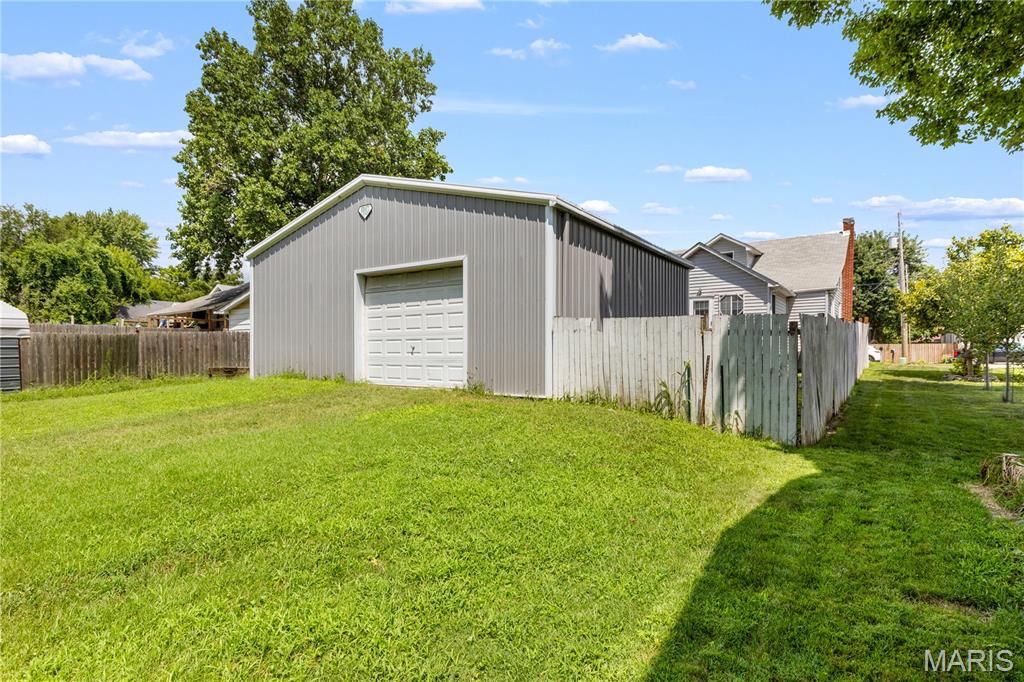 Homes for sale in Brighton, IL | 122 E Center St, Brighton, IL 62012 | MLS# MIS26046828