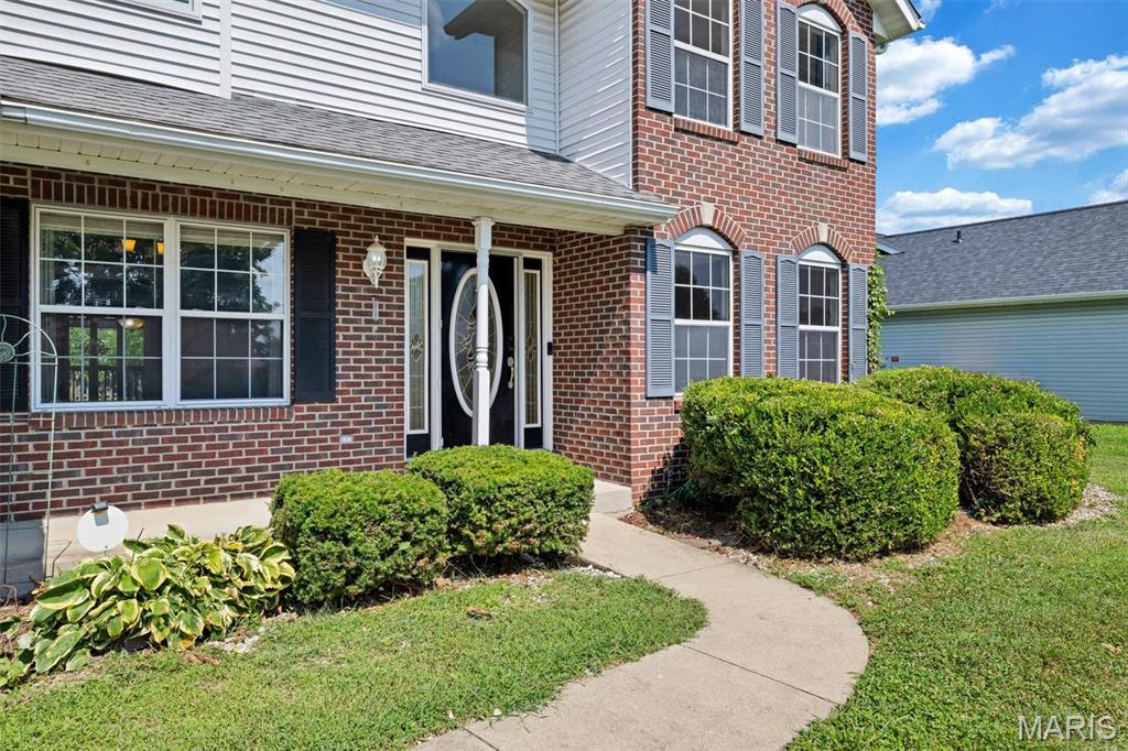 Homes for sale in O'fallon, IL | 1319 Illini Dr, O'fallon, IL 62269 | MLS# MIS26046834
