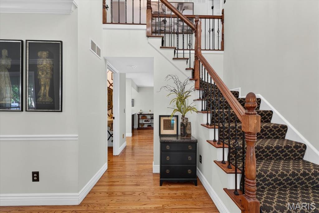 4th image of 15673 Coventry Farm Dr, Chesterfield, MO 63017 | MLS# MIS26046855
