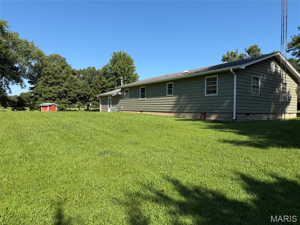 14th image of 576 E 2700 Ave, Ramsey, IL 62080 | MLS# MIS26046860